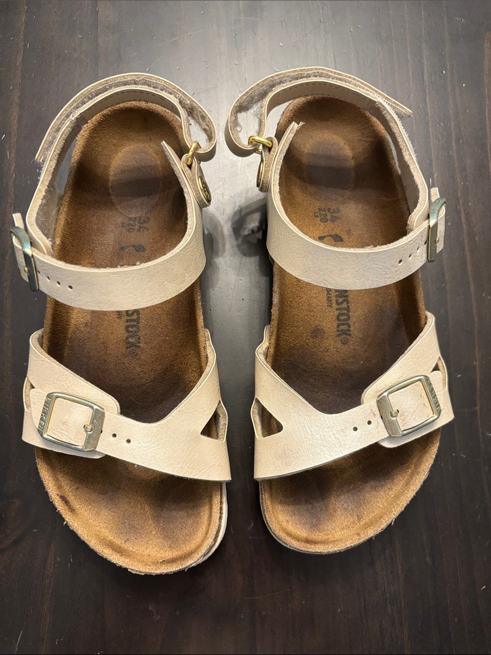 Kids tan gold shimmer Strappy Sandals with Buckle Closure size 34